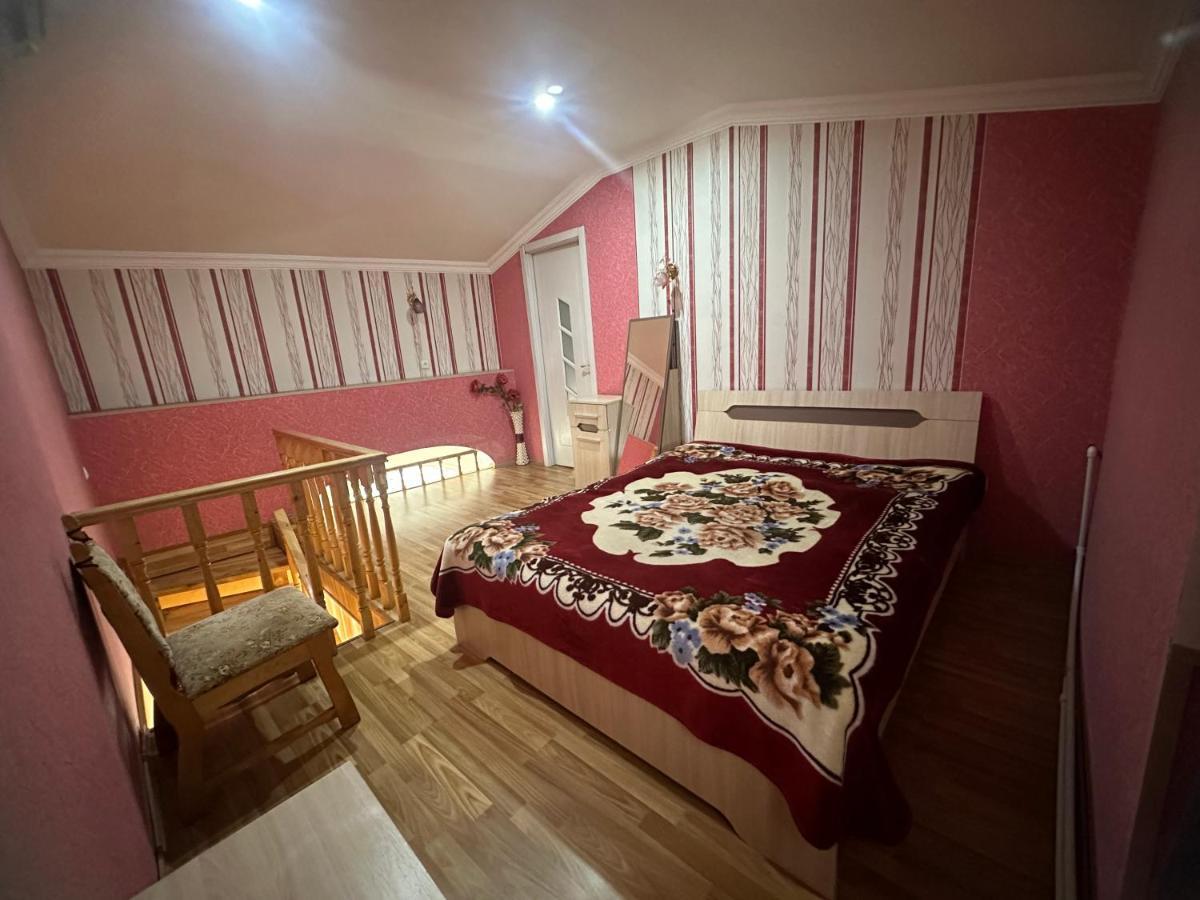 Giorgi Apartment Tbilisi Exterior foto
