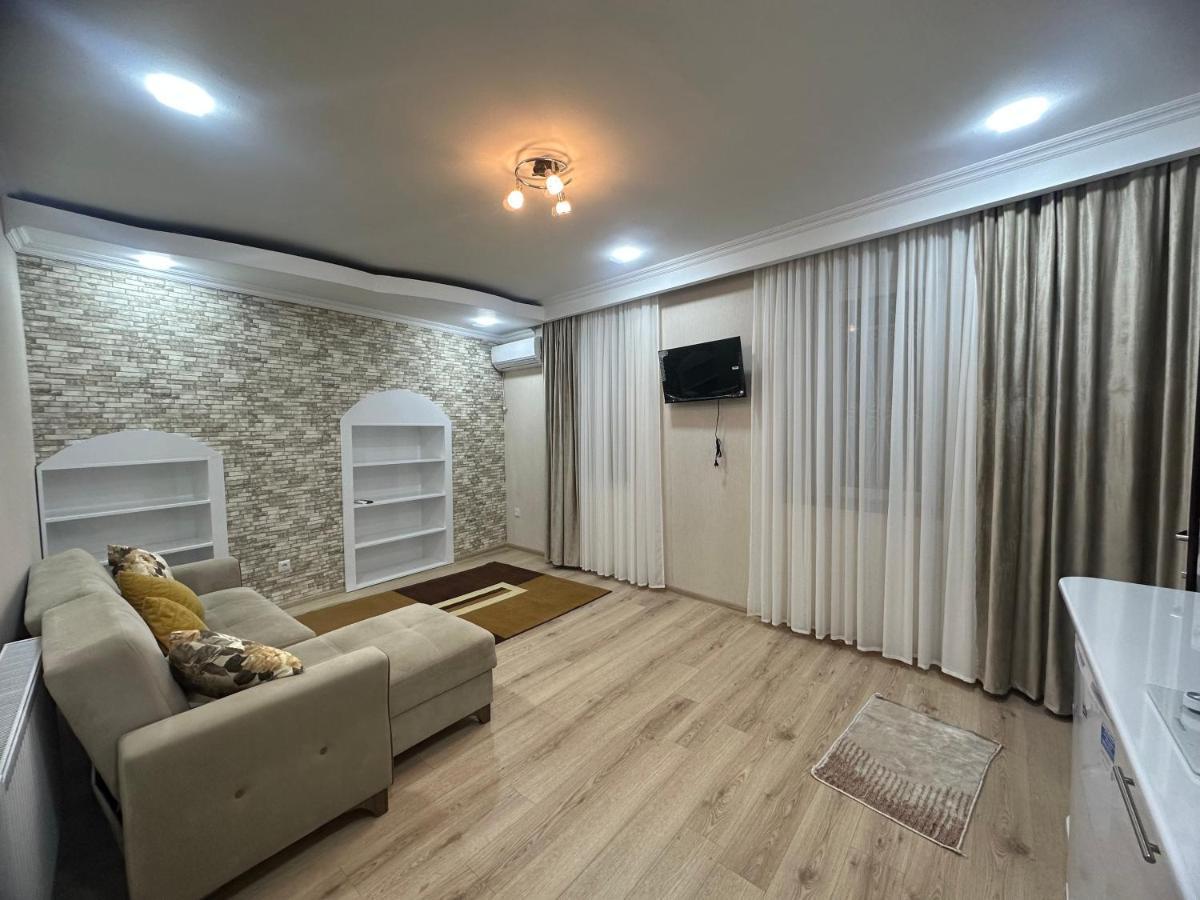 Giorgi Apartment Tbilisi Exterior foto