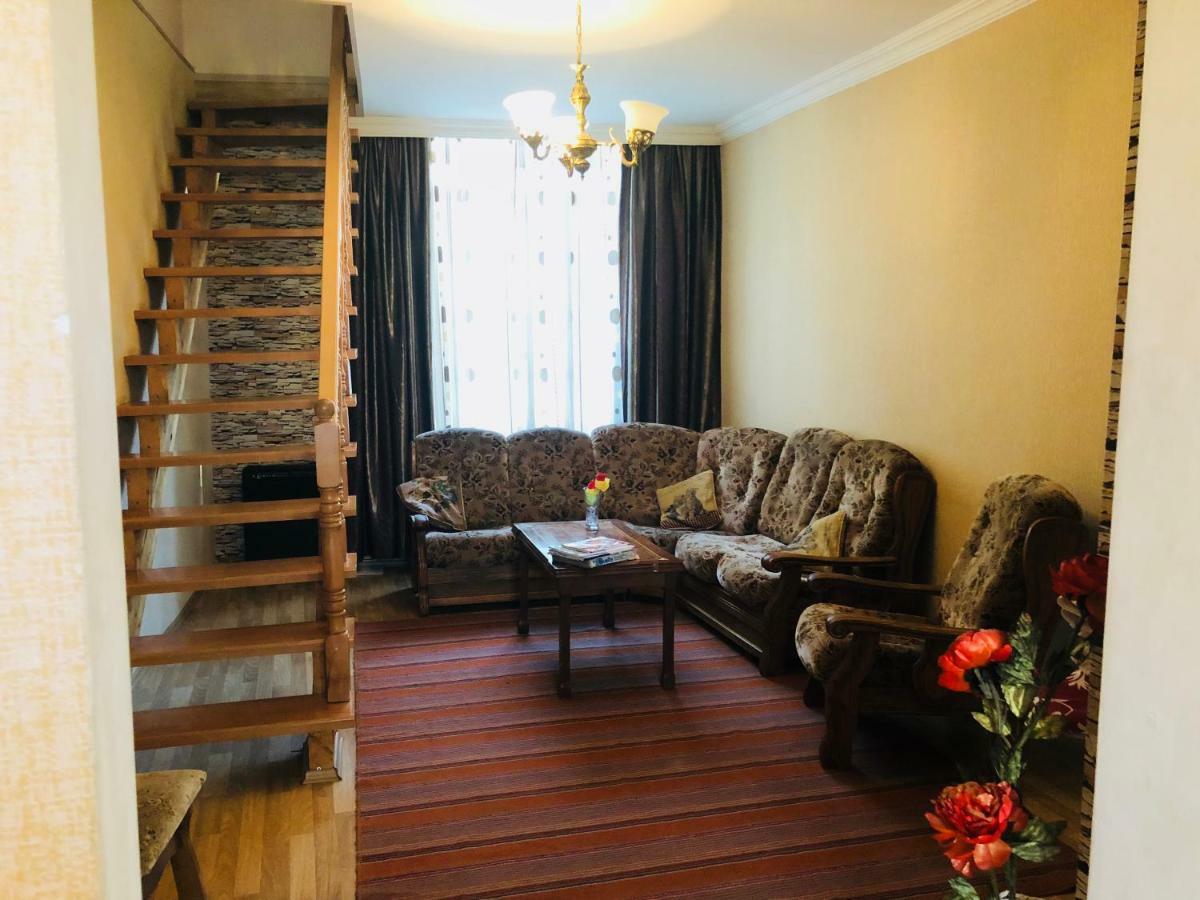 Giorgi Apartment Tbilisi Exterior foto