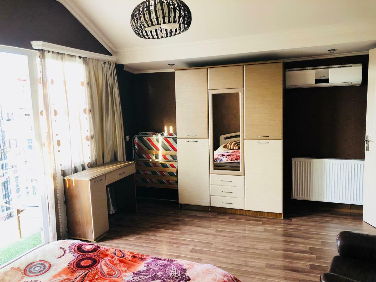 Giorgi Apartment Tbilisi Exterior foto